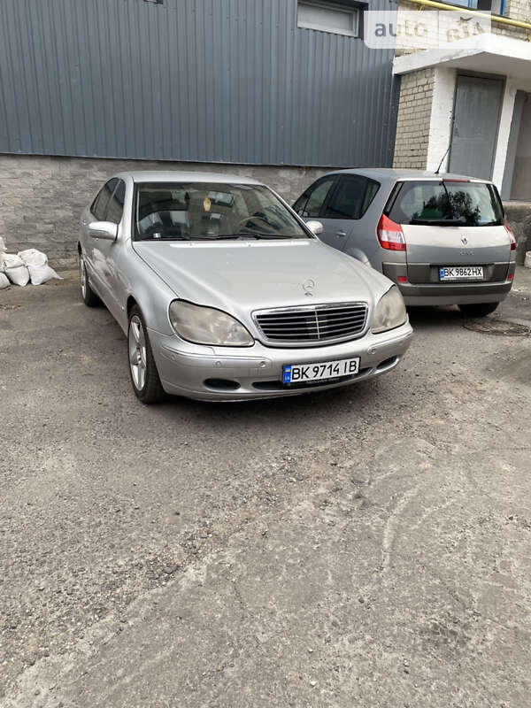 Седан Mercedes-Benz S-Class 2000 в Рівному