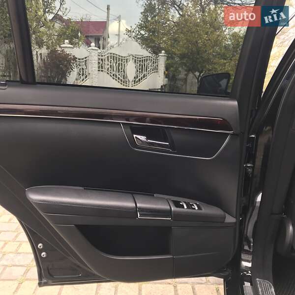 Седан Mercedes-Benz S-Class 2011 в Черновцах