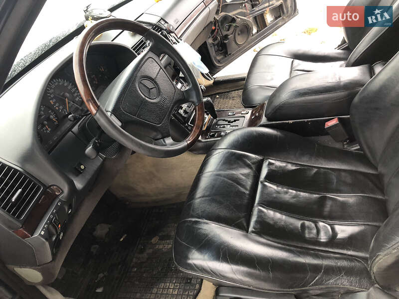 Седан Mercedes-Benz S-Class 1992 в Луцке