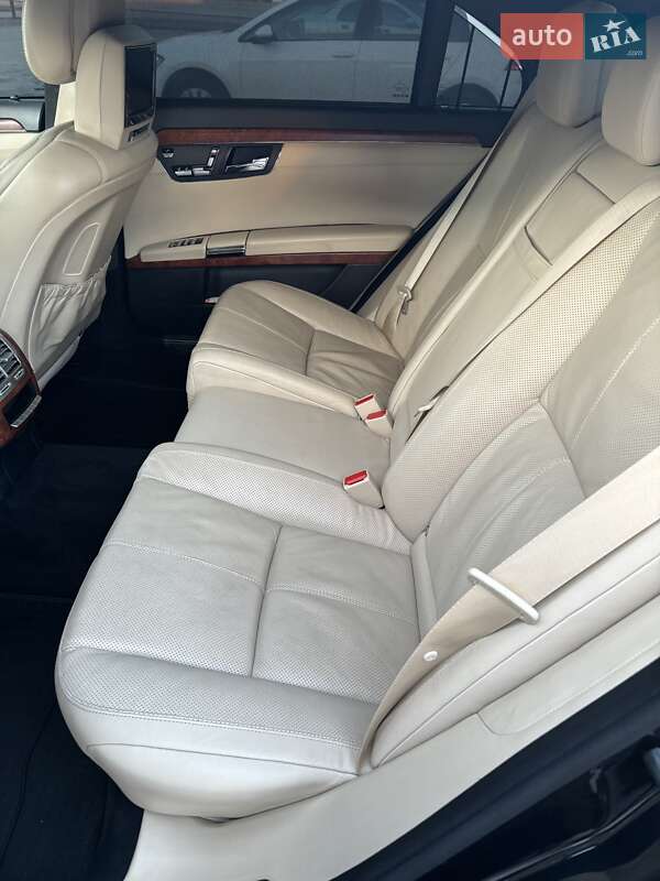 Седан Mercedes-Benz S-Class 2006 в Запорожье