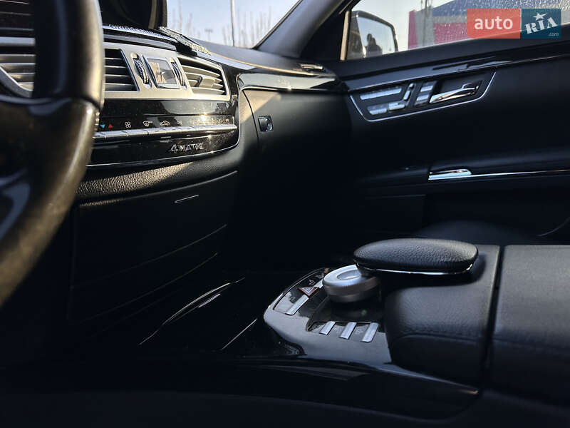 Седан Mercedes-Benz S-Class 2012 в Запоріжжі