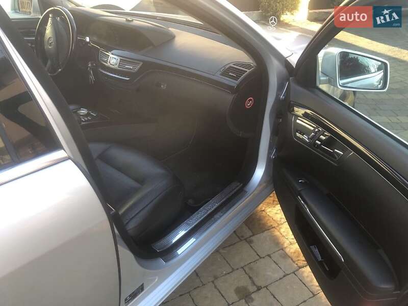 Седан Mercedes-Benz S-Class 2011 в Львове