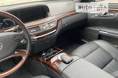 Седан Mercedes-Benz S-Class 2013 в 