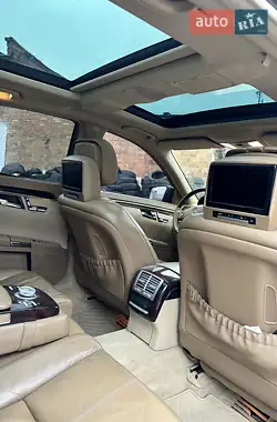 Mercedes-Benz S-Class 2006