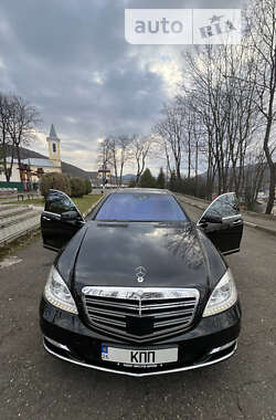Седан Mercedes-Benz S-Class 2012 в Черновцах