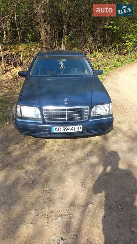 Mercedes-Benz S-Class 1995