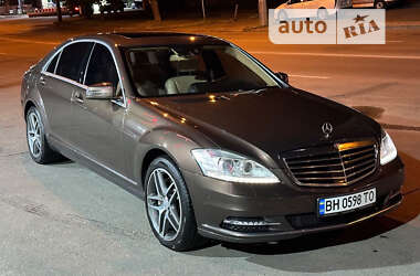 Седан Mercedes-Benz S-Class 2012 в Одесі