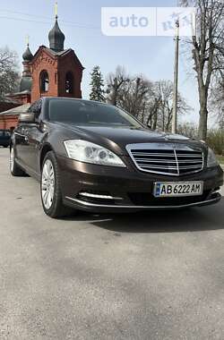 Седан Mercedes-Benz S-Class 2011 в Виннице