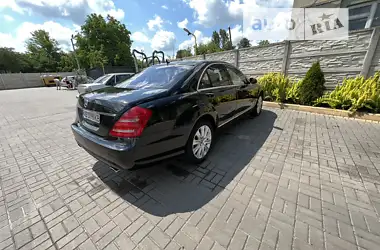 Mercedes-Benz S-Class 2007