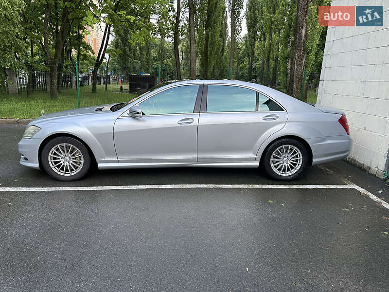 Седан Mercedes-Benz S-Class 2010 в Києві