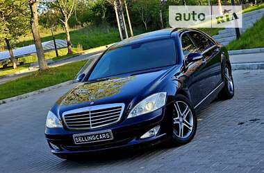 Седан Mercedes-Benz S-Class 2007 в Ровно