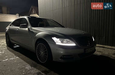 Седан Mercedes-Benz S-Class 2009 в Ивано-Франковске