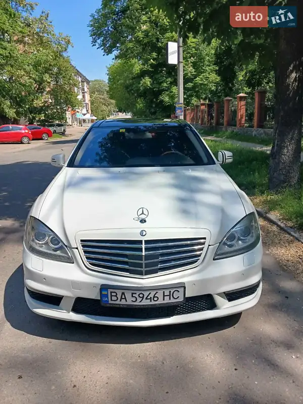 Mercedes-Benz S-Class 2008