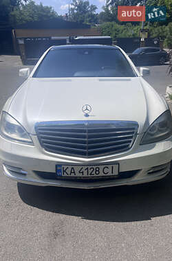 Седан Mercedes-Benz S-Class 2010 в Киеве