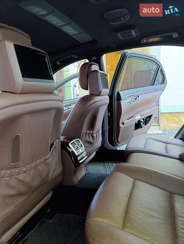 Седан Mercedes-Benz S-Class 2010 в Виннице