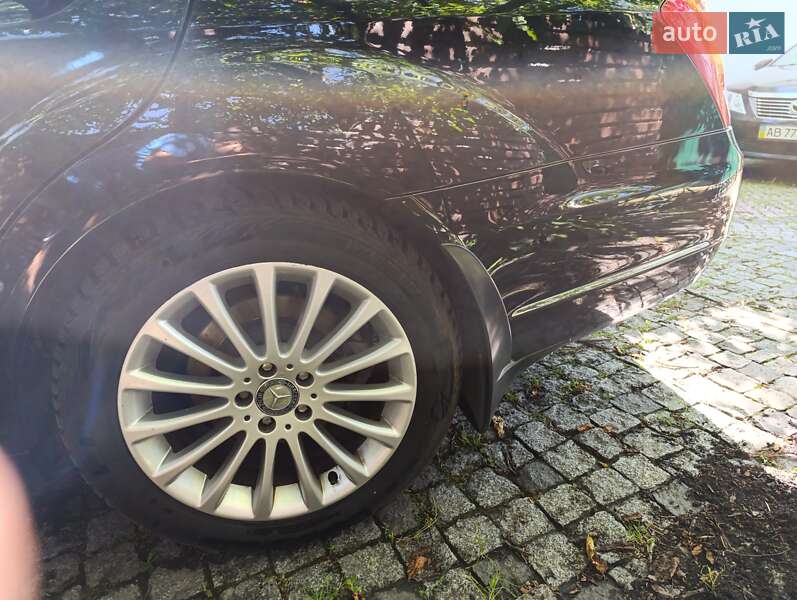 Седан Mercedes-Benz S-Class 2010 в Виннице