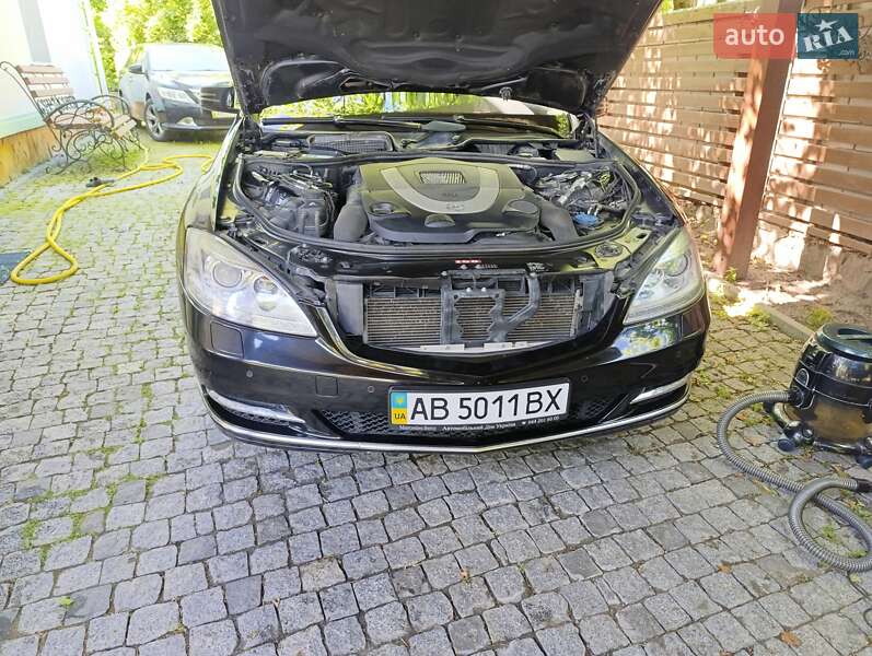 Седан Mercedes-Benz S-Class 2010 в Виннице