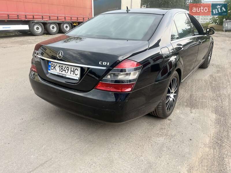 Седан Mercedes-Benz S-Class 2008 в Ровно