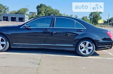 Седан Mercedes-Benz S-Class 2006 в 