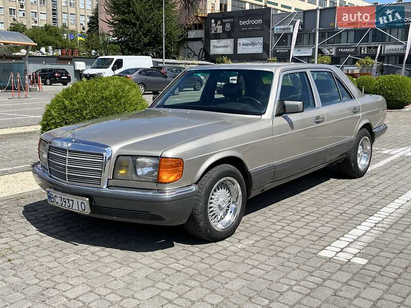 Седан Mercedes-Benz S-Class 1987 в Львове