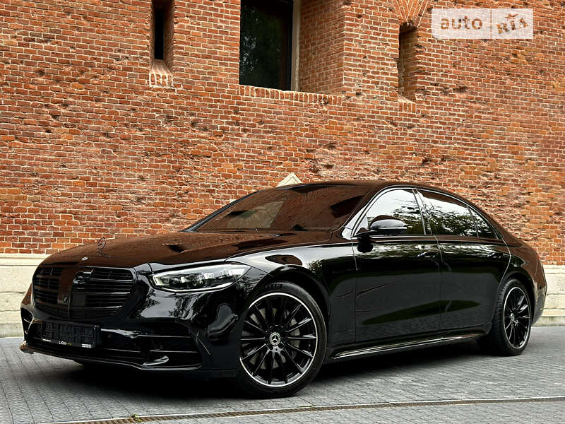 Mercedes-Benz S-Class 2020