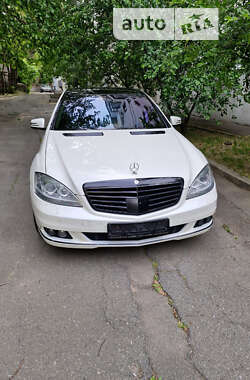 Седан Mercedes-Benz S-Class 2012 в Дніпрі