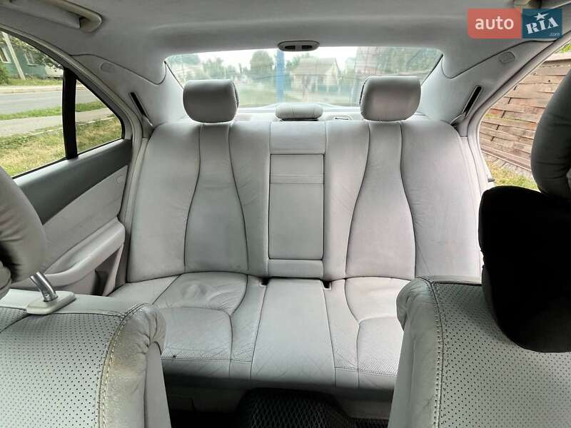Седан Mercedes-Benz S-Class 1999 в Тростянце