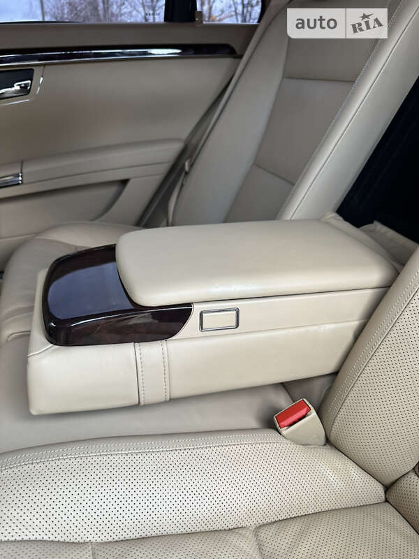 Седан Mercedes-Benz S-Class 2010 в Киеве