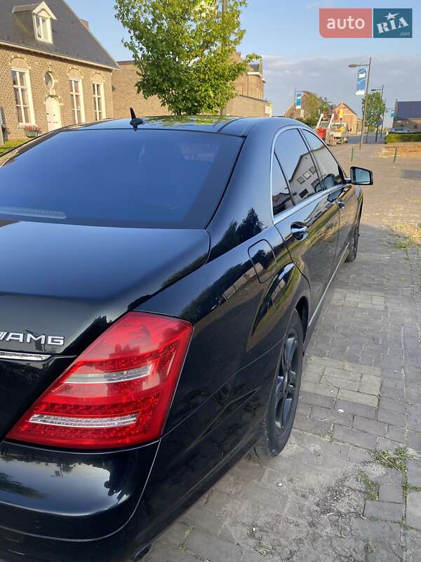 Седан Mercedes-Benz S-Class 2006 в Измаиле