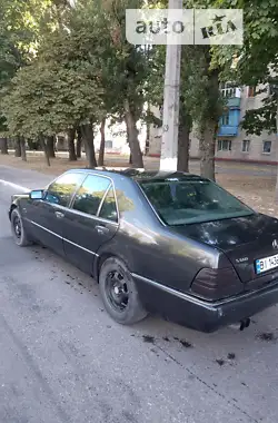 Mercedes-Benz S-Class 1993