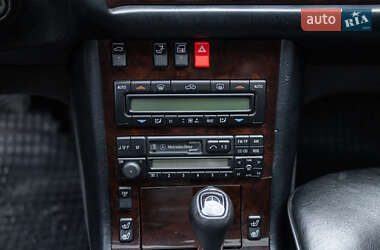 Седан Mercedes-Benz S-Class 1997 в 