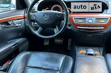 Седан Mercedes-Benz S-Class 2005 в Ужгороді