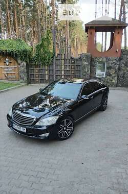 Седан Mercedes-Benz S-Class 2006 в Львове