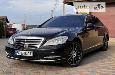 Седан Mercedes-Benz S-Class 2012 в Рівному