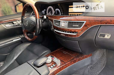 Седан Mercedes-Benz S-Class 2012 в Рівному