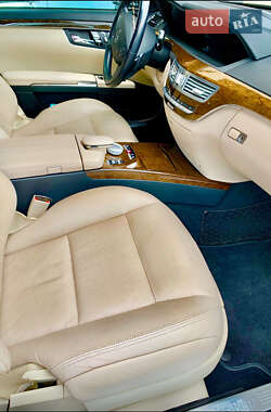 Седан Mercedes-Benz S-Class 2013 в 