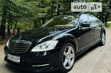 Седан Mercedes-Benz S-Class 2011 в Виннице