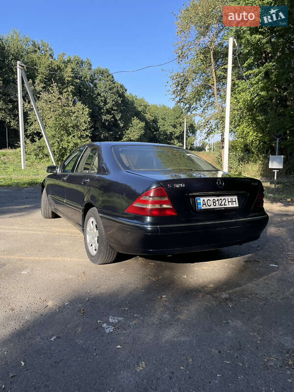 Седан Mercedes-Benz S-Class 2000 в Горохове