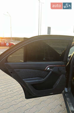 Седан Mercedes-Benz S-Class 2002 в 