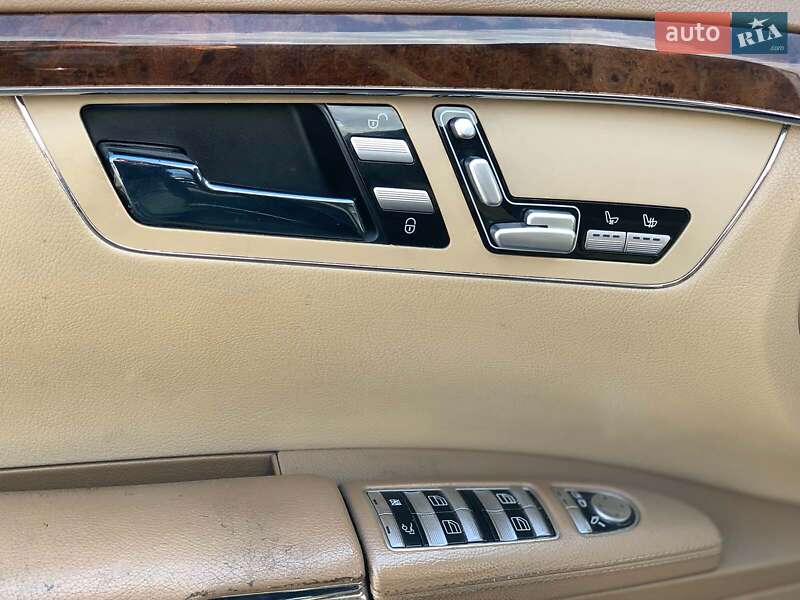 Седан Mercedes-Benz S-Class 2007 в Виннице