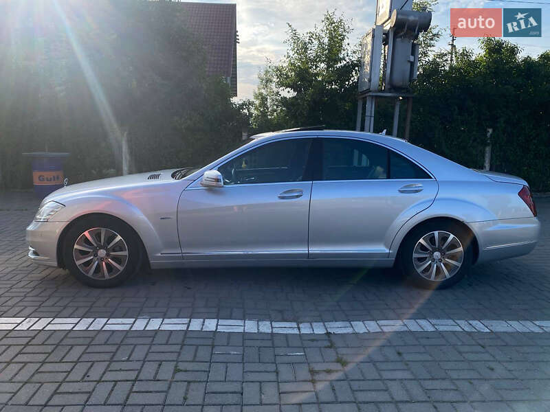 Седан Mercedes-Benz S-Class 2010 в Чернівцях фото 10 Седан Mercedes-Benz S-Class 2010 в Чернівцях