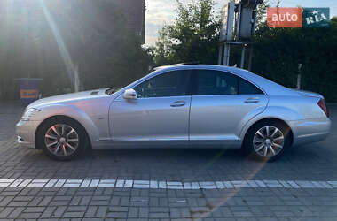 Седан Mercedes-Benz S-Class 2010 в Черновцах