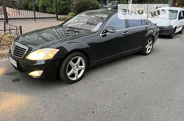 Седан Mercedes-Benz S-Class 2006 в Киеве