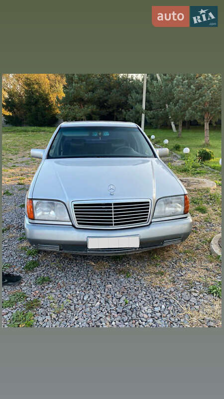 Седан Mercedes-Benz S-Class 1992 в Жовкві