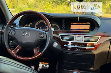 Седан Mercedes-Benz S-Class 2007 в Кривому Розі