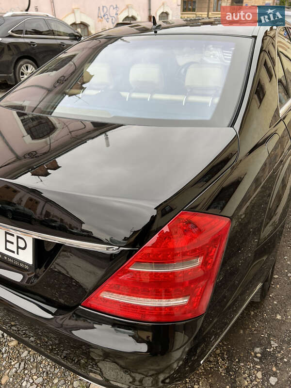 Седан Mercedes-Benz S-Class 2010 в Чернівцях