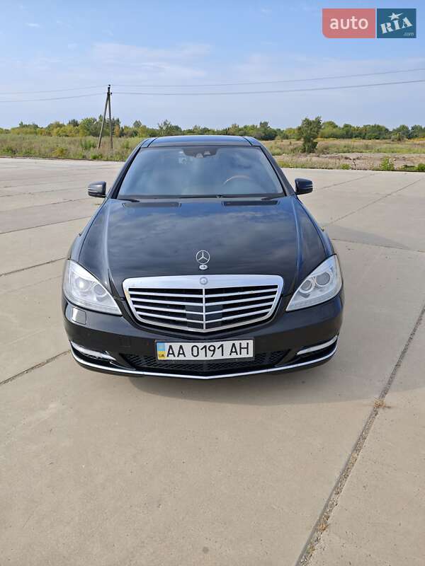 Седан Mercedes-Benz S-Class 2010 в Сумах