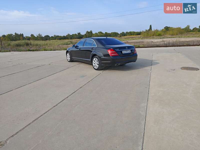 Седан Mercedes-Benz S-Class 2010 в Сумах