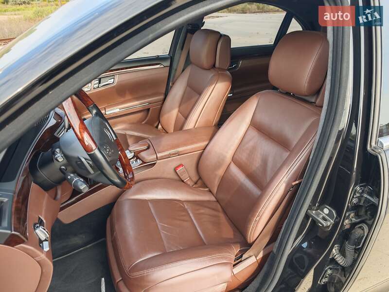 Седан Mercedes-Benz S-Class 2010 в Сумах