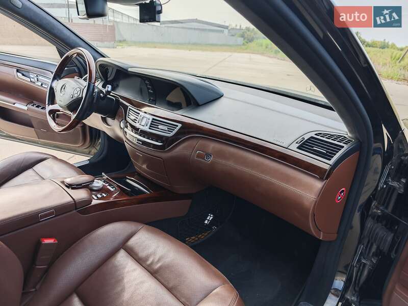Седан Mercedes-Benz S-Class 2010 в Сумах